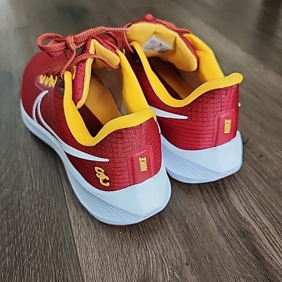12.5 Nike Air Zoom Pegasus 39 USC Trojans NCAA DR1978-600 Running Shoes - Picture 4 of 7
